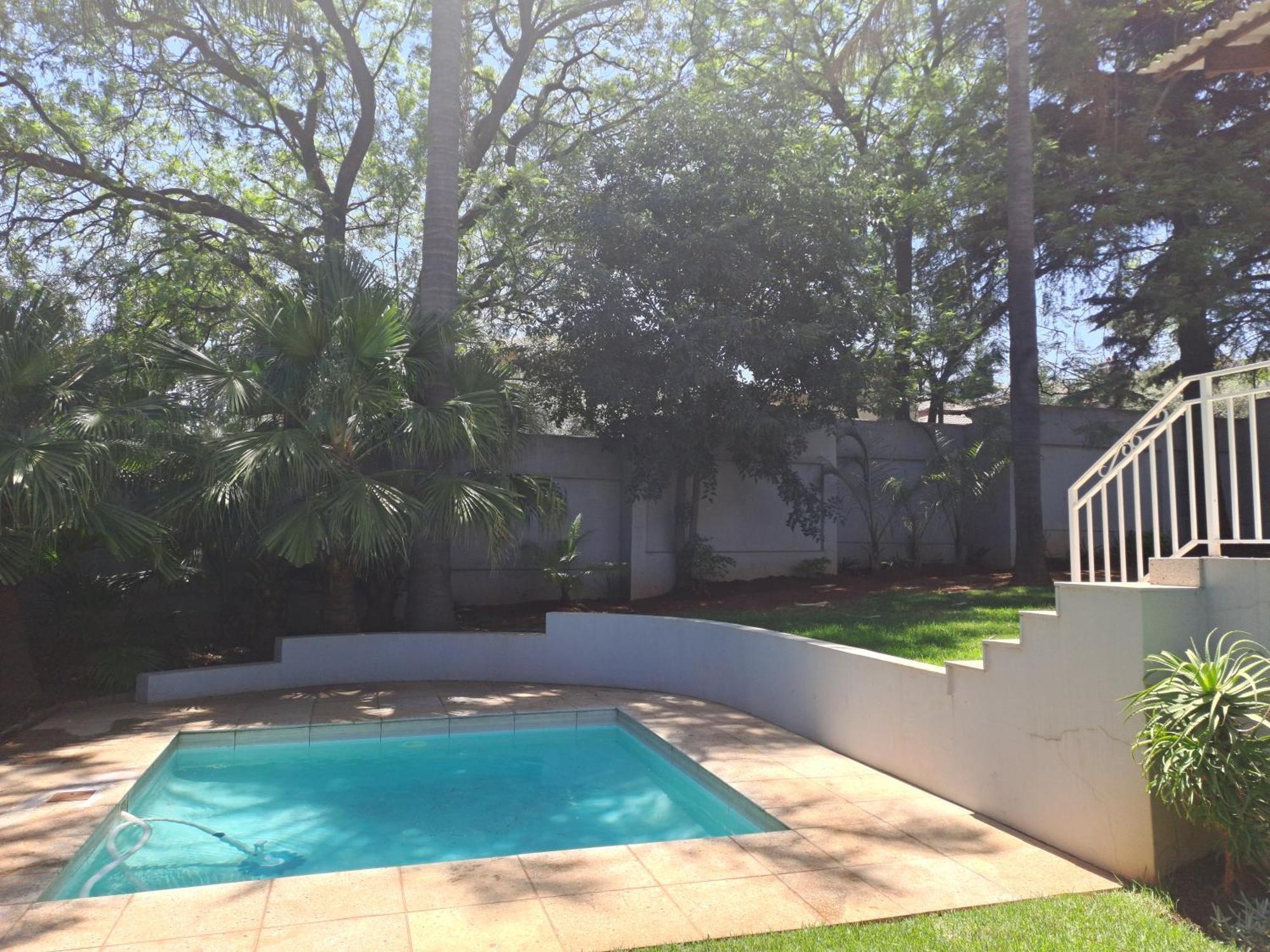 8 On Acacia Guesthouse Bedfordview Exteriér fotografie